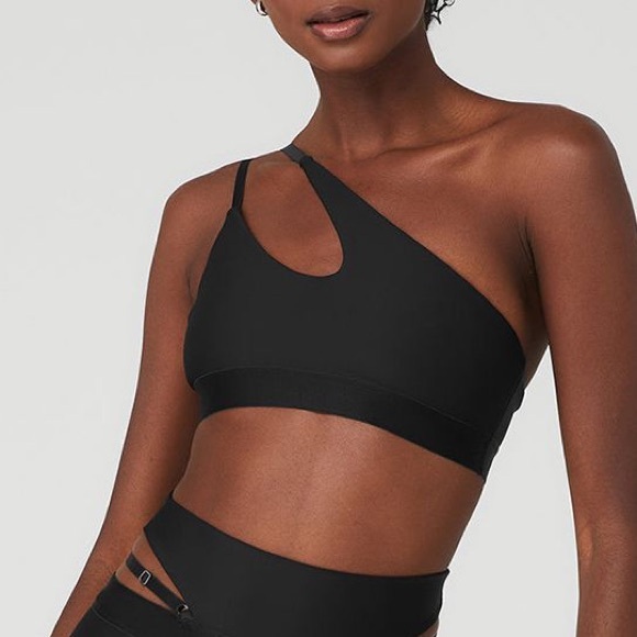ALO Yoga Tops - Alo bra. Color black. Size XS. Never used, no tags